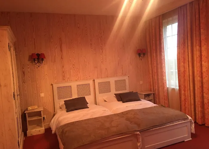 Hotel La Grande Bruyere 2*