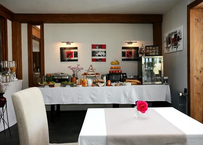 Hotel La Grande Bruyere 2*