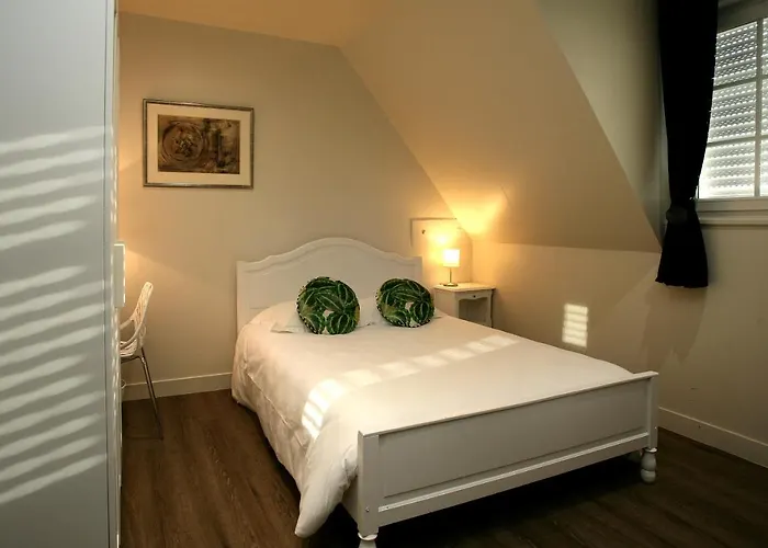 Hotel La Grande Bruyere 2*